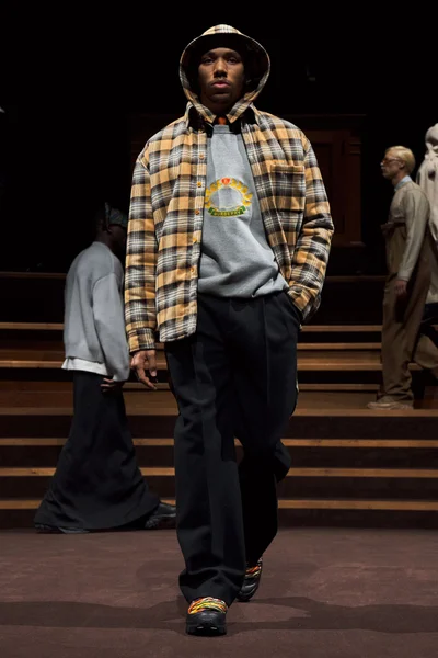 Look 29